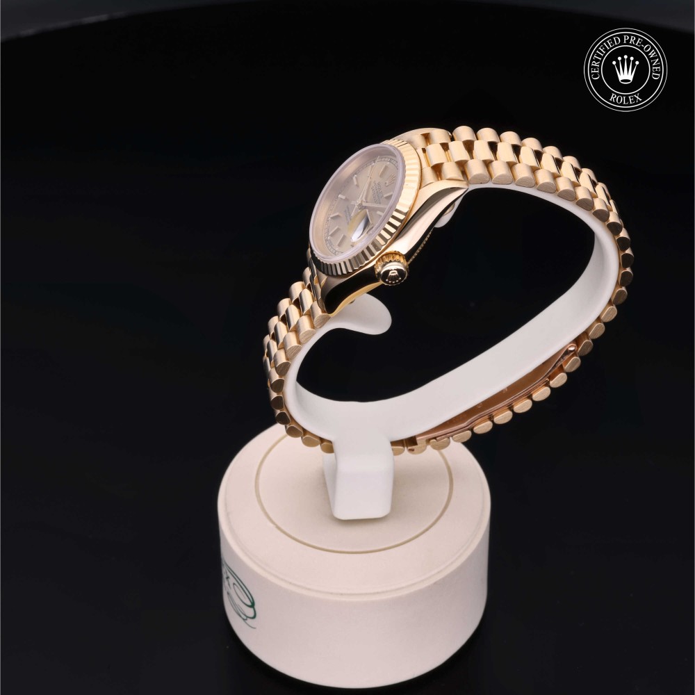 rolex-certified-pre-owned-Lady-Datejust-26 mm-18ct Yellow Gold-1989-69178