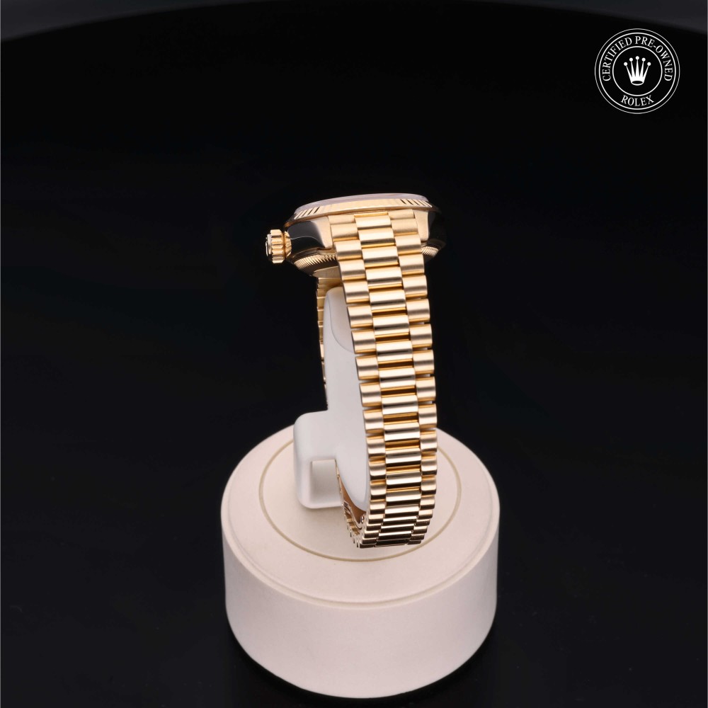 rolex-certified-pre-owned-Lady-Datejust-26 mm-18ct Yellow Gold-1989-69178