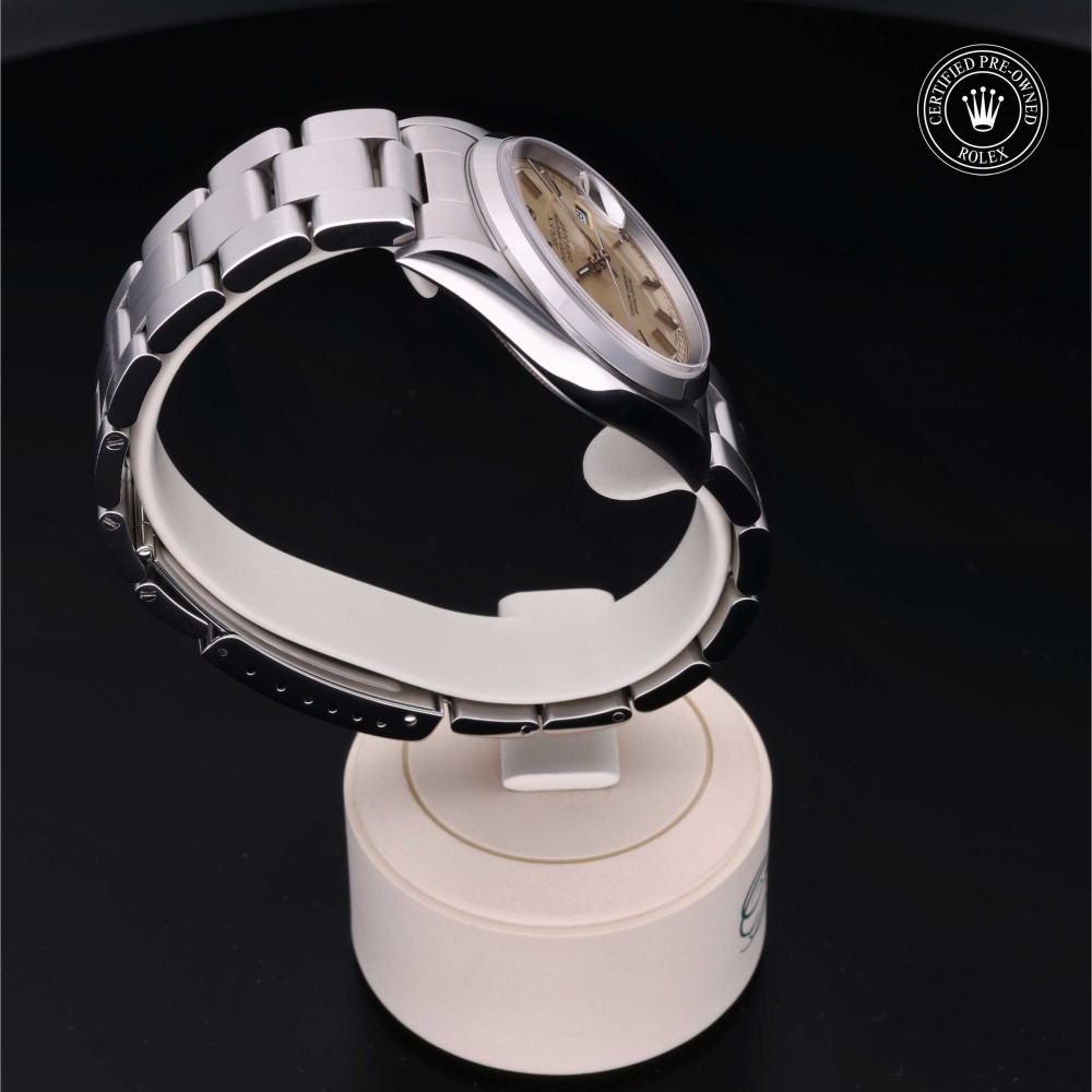 rolex-certified-pre-owned-Datejust-36 mm-Oystersteel-1996-M16200-0039