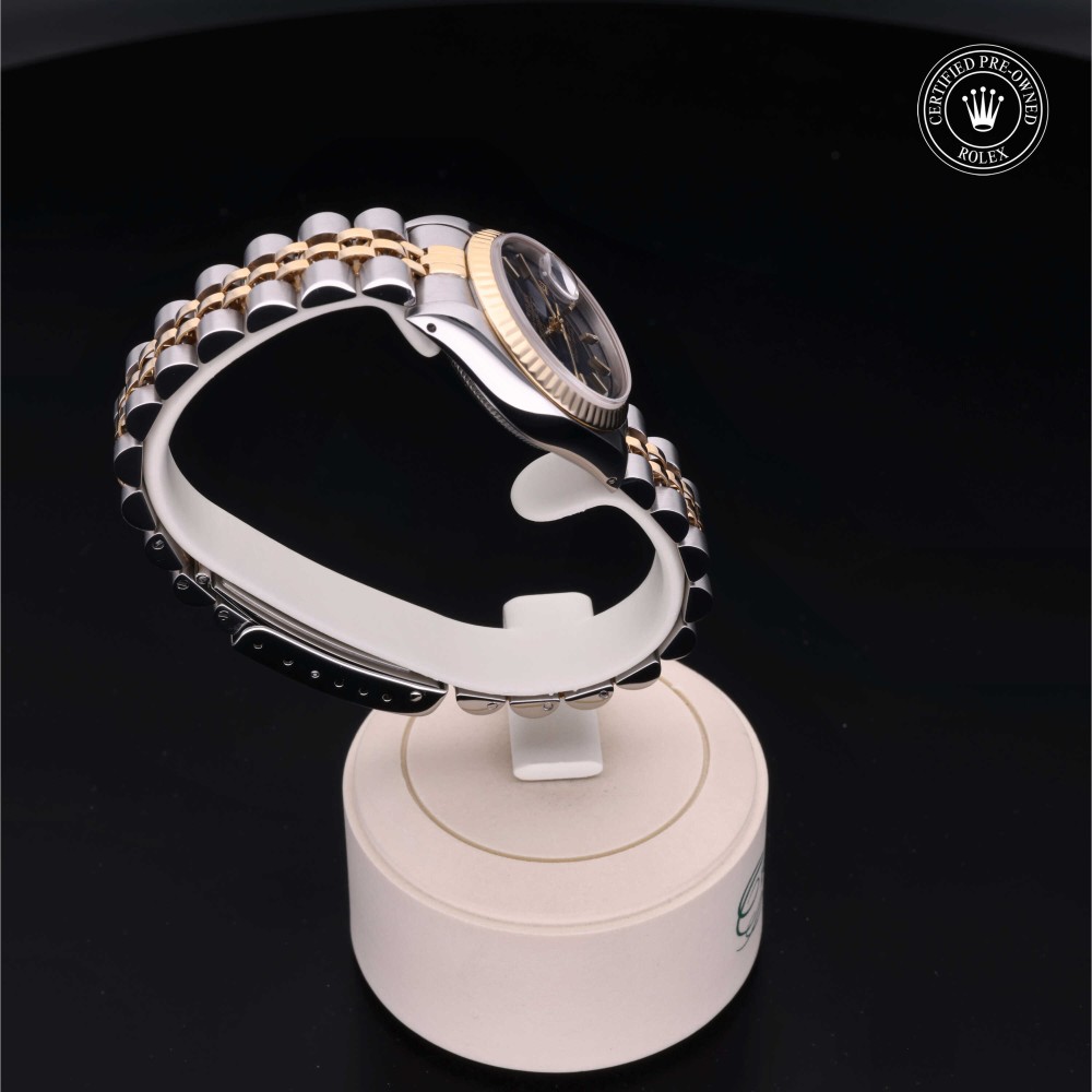rolex-certified-pre-owned-Lady-Datejust-26 mm-Yellow Rolesor-1993-69173
