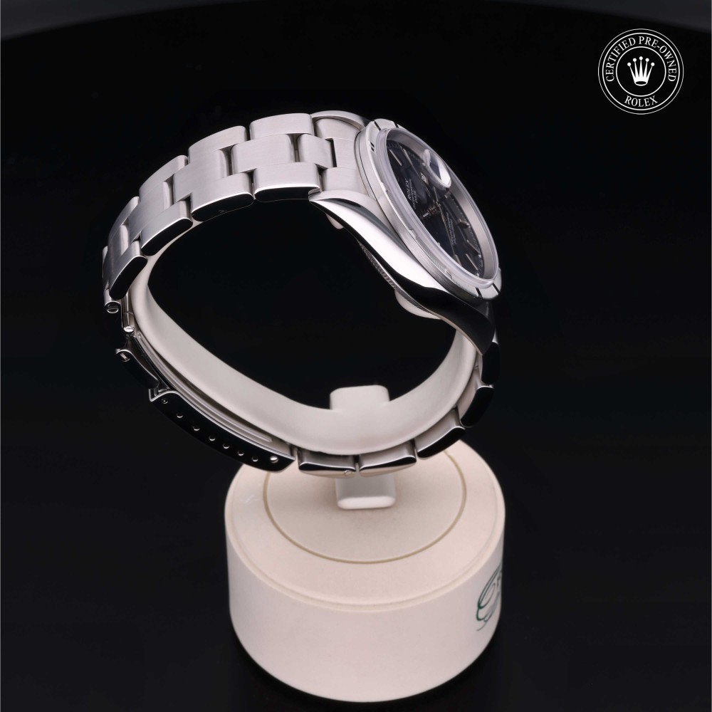 rolex-certified-pre-owned-Oyster Perpetual Date-34 mm-Oystersteel-2002-M15210-0009