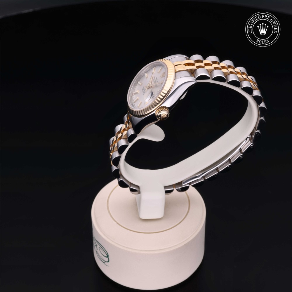 rolex-certified-pre-owned-Lady-Datejust-26 mm-Yellow Rolesor-2008-M179173-0076