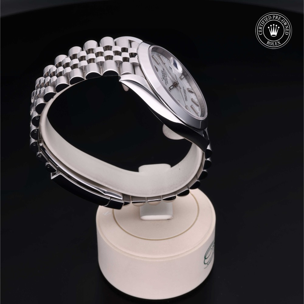 rolex-certified-pre-owned-Datejust-41 mm-Oystersteel-2021-M126300-0005