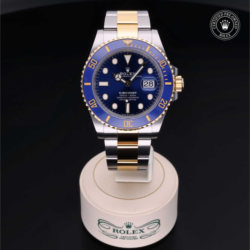 rolex-certified-pre-owned-Submariner Date-41 mm-Yellow Rolesor-2022-M126613LB-0002