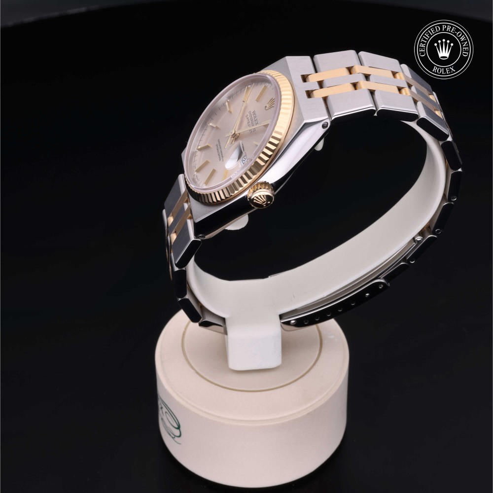 rolex-certified-pre-owned-Oysterquartz Datejust-36 mm-Yellow Rolesor-1998-M17013-0003