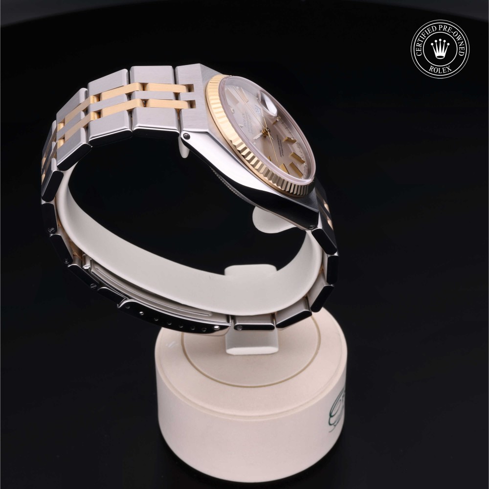 rolex-certified-pre-owned-Oysterquartz Datejust-36 mm-Yellow Rolesor-1998-M17013-0003