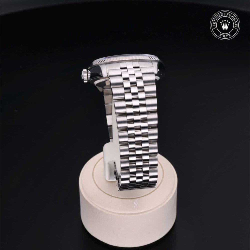rolex-certified-pre-owned-Datejust-36 mm-White Rolesor-1993-M16234-0047