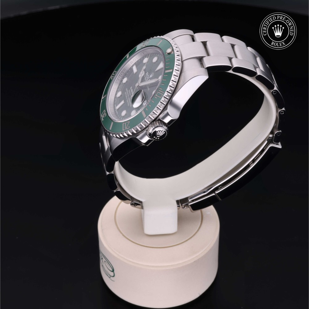 rolex-certified-pre-owned-Submariner Date-40 mm-Oystersteel-2016-M116610LV-0002