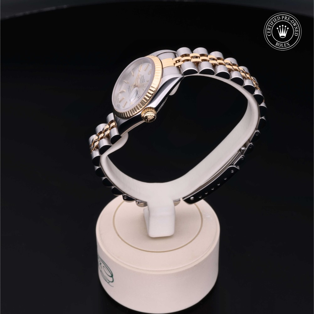 rolex-certified-pre-owned-Lady-Datejust-26 mm-Yellow Rolesor-2002-M79173-0020