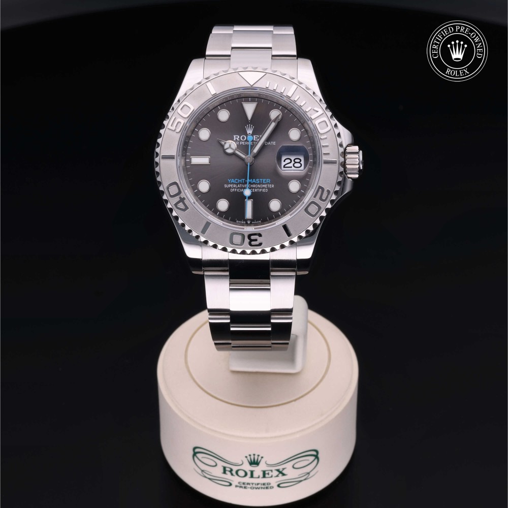 rolex-certified-pre-owned-Yacht-Master-40 mm-Rolesium-2020-M126622-0001