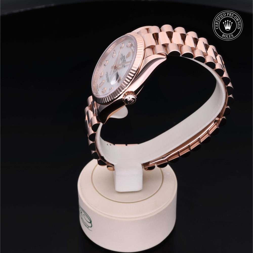 rolex-certified-pre-owned-Day-Date-36 mm-18ct Everose Gold-2020-M128235-0029