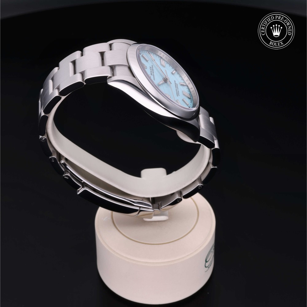 rolex-certified-pre-owned-Oyster Perpetual-36 mm-Oystersteel-2022-M126000-0006