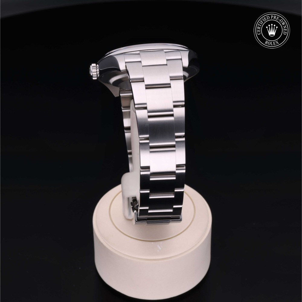 rolex-certified-pre-owned-Oyster Perpetual-39 mm-Oystersteel-2016-M114300-0003