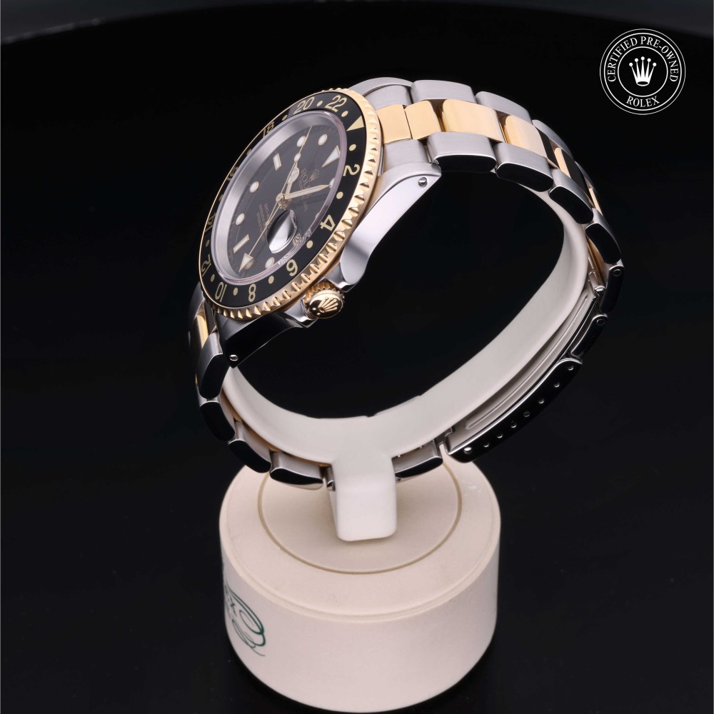 rolex-certified-pre-owned-GMT-Master II-40 mm-Yellow Rolesor-1999-M16713LN-0009