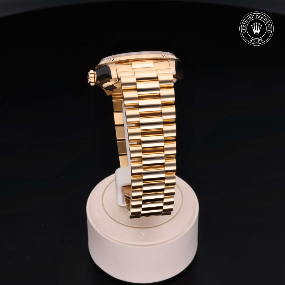 rolex-certified-pre-owned-Day-Date-36 mm-18ct Yellow Gold-2000-M18238-0007