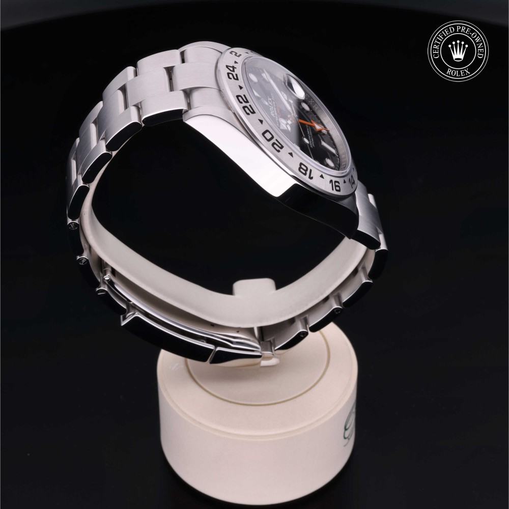 rolex-certified-pre-owned-Explorer II-42 mm-Oystersteel-2021-M226570-0002