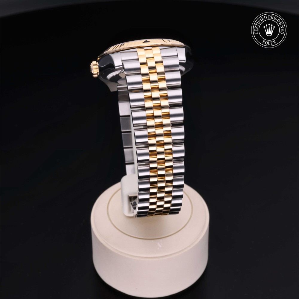 rolex-certified-pre-owned-Turn-O-Graph-36 mm-Yellow Rolesor-2005-M116263-0012