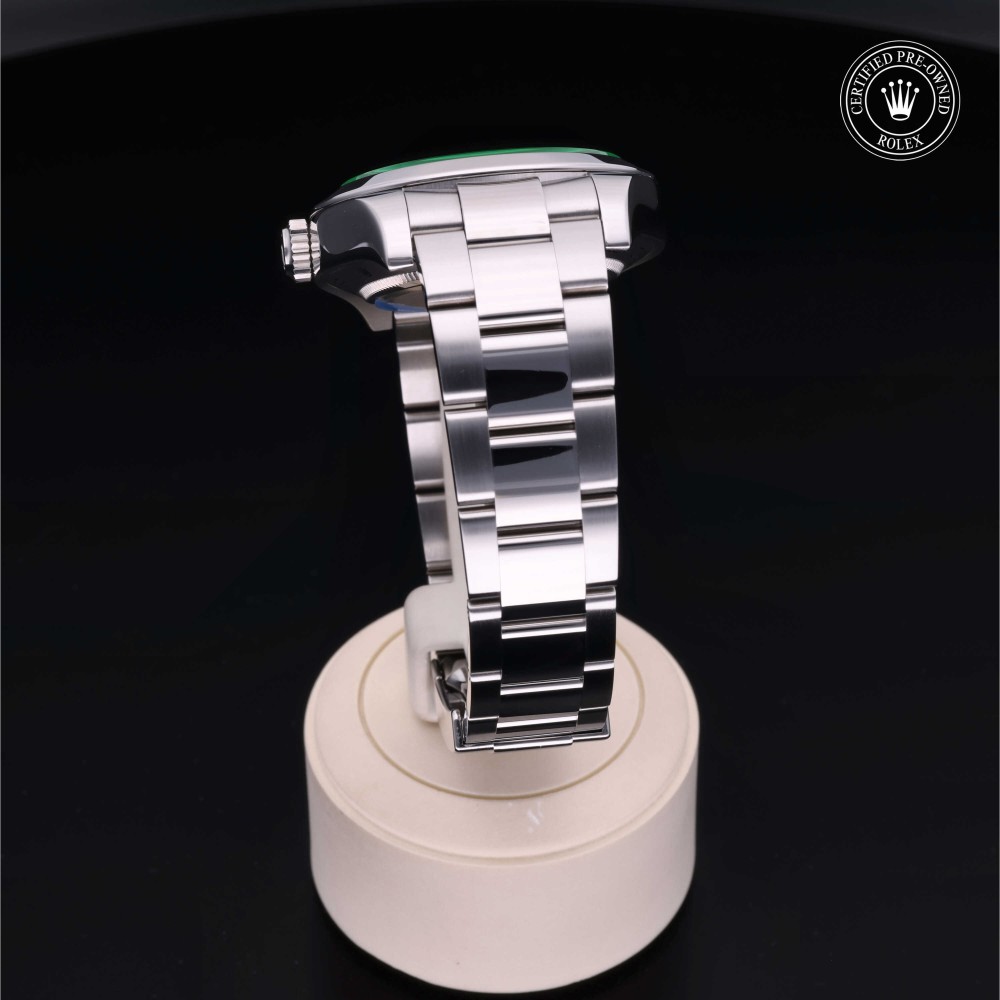 rolex-certified-pre-owned-Milgauss-40 mm-Oystersteel-2008-M116400GV-0001