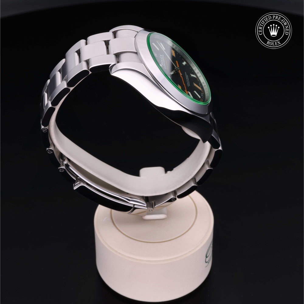 rolex-certified-pre-owned-Milgauss-40 mm-Oystersteel-2008-M116400GV-0001