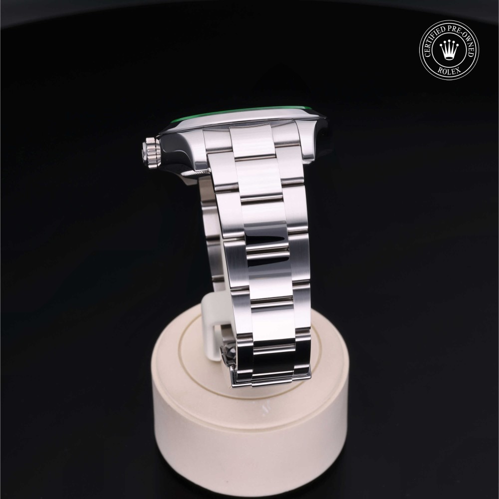 rolex-certified-pre-owned-Milgauss-40 mm-Oystersteel-2008-M116400GV-0001