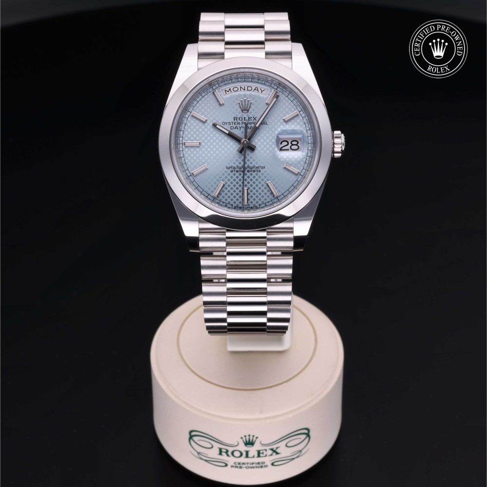 rolex-certified-pre-owned-Day-Date-40 mm-Platinum-2019-M228206-0004