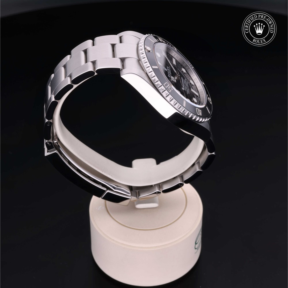 rolex-certified-pre-owned-Submariner-41 mm-Oystersteel-2020-M124060-0001