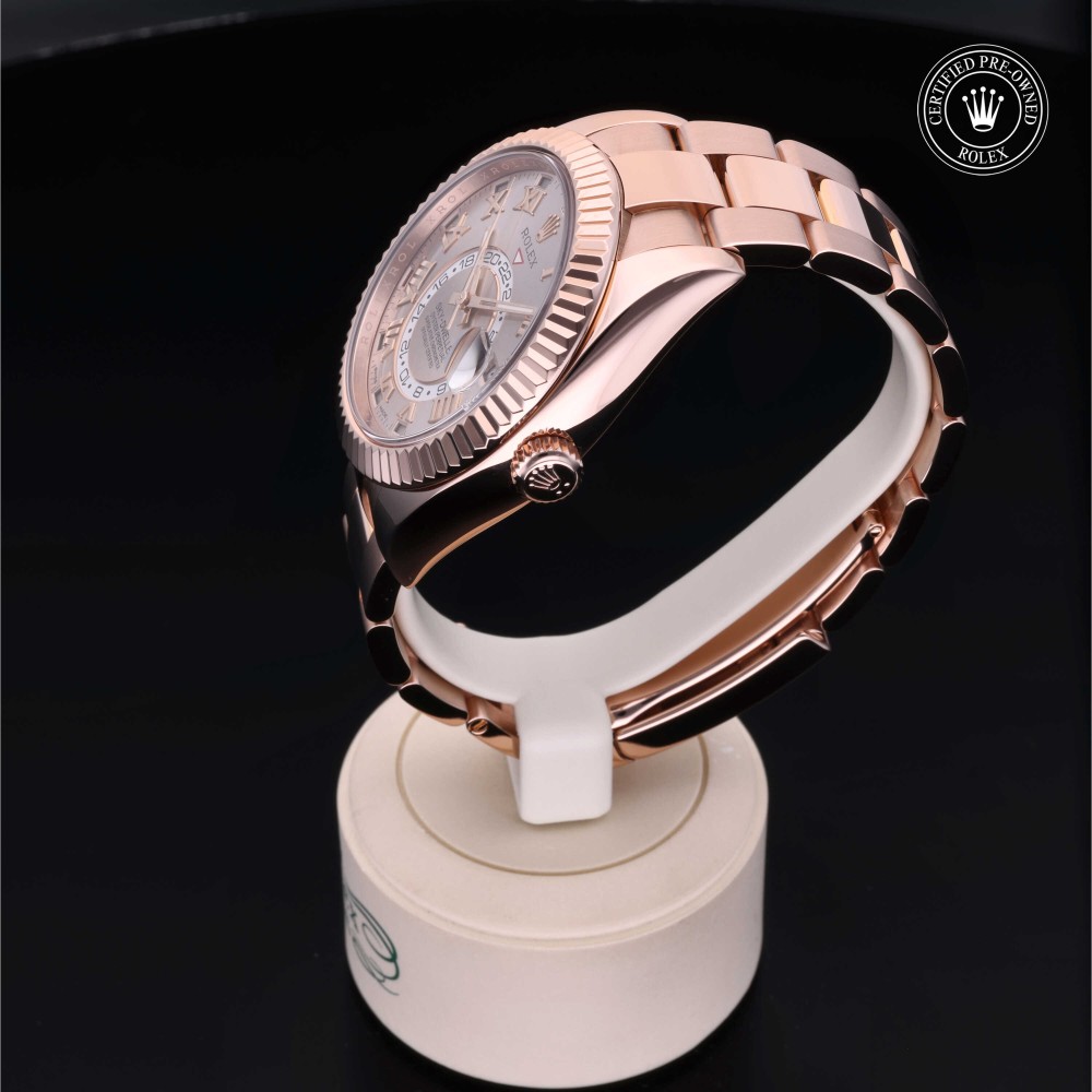 rolex-certified-pre-owned-Sky-Dweller-42 mm-18ct Everose Gold-2015-M326935-0004
