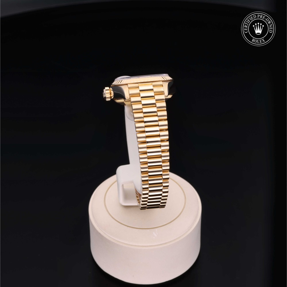 rolex-certified-pre-owned-Lady-Datejust-26 mm-18ct Yellow Gold-1988-69178
