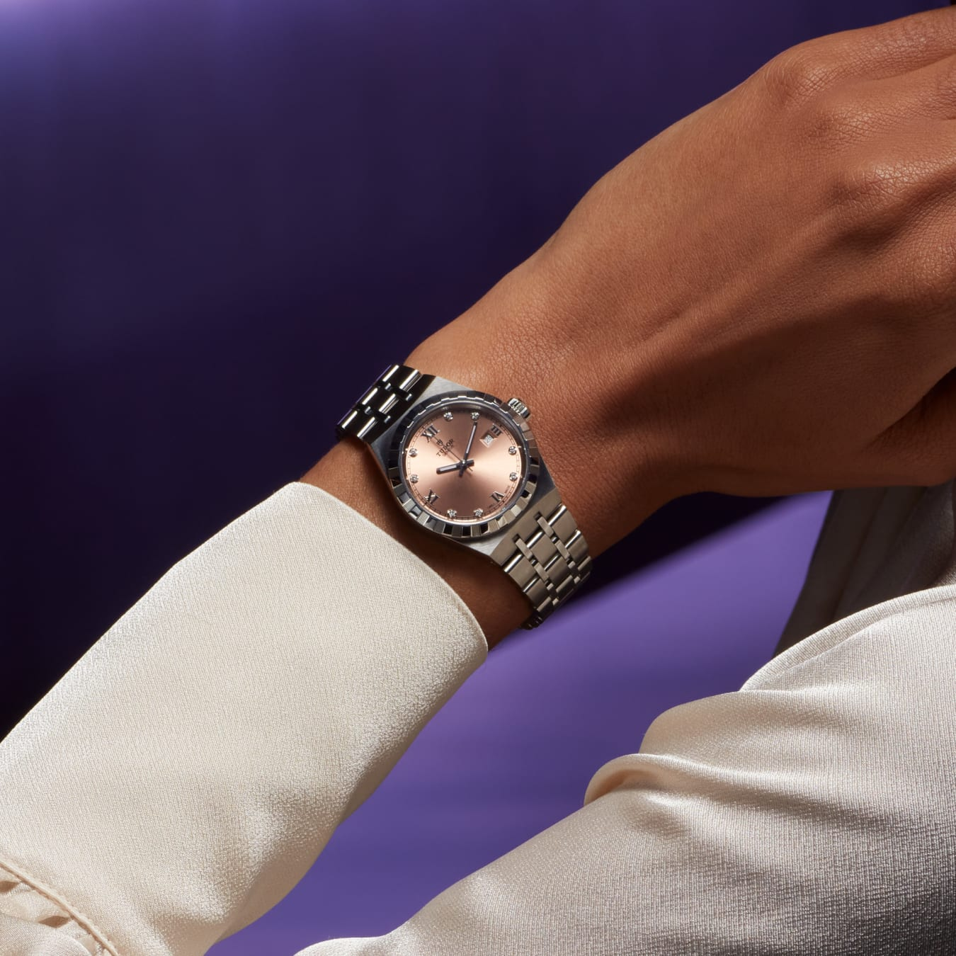 TUDOR Royal 28mm steel case with polished and satin finish - M28300-0010 at Prestons
