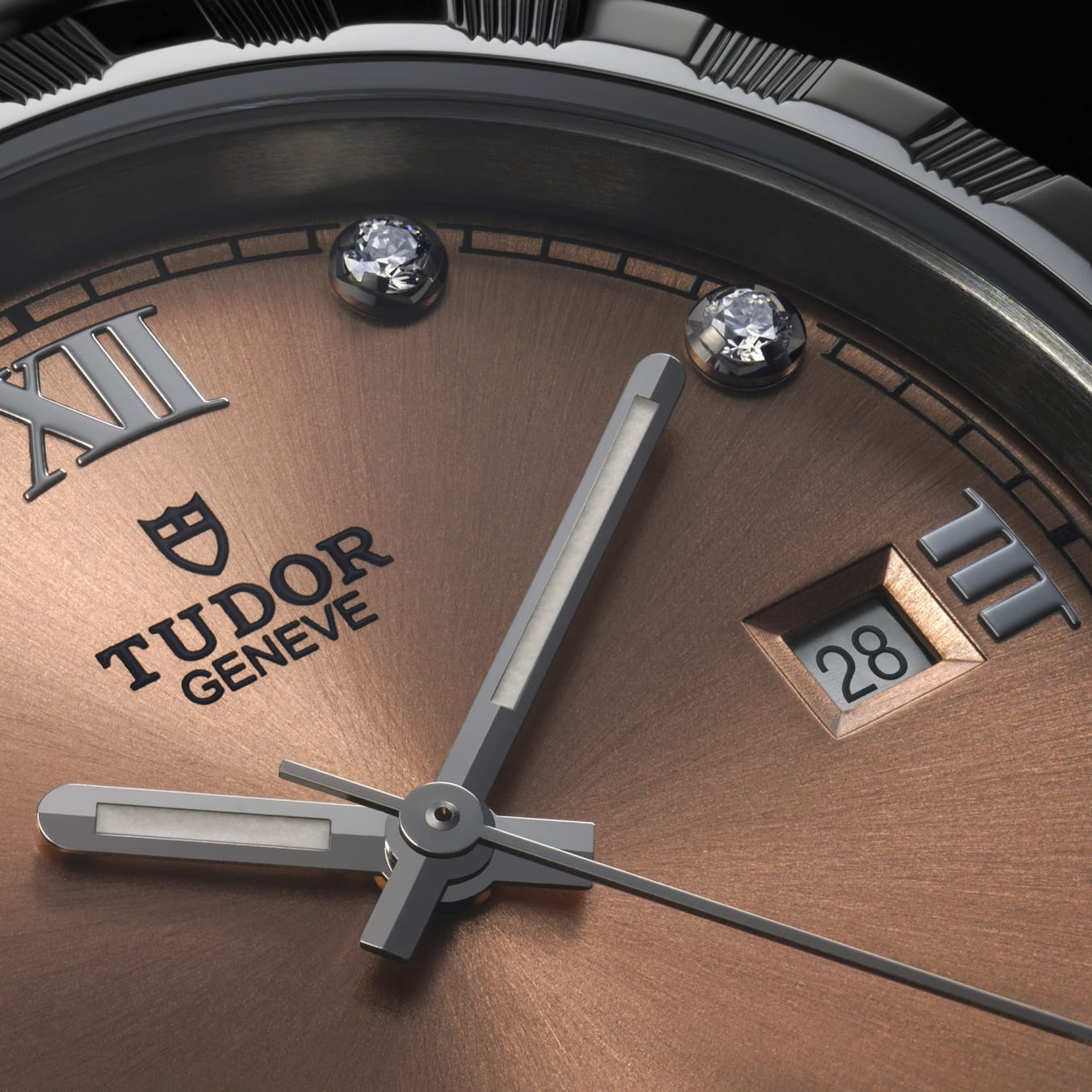 TUDOR Royal 34mm steel case with polished and satin finish - M28400-0011 at Prestons