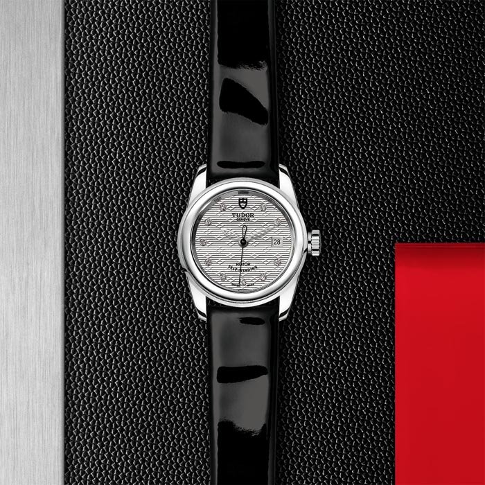 TUDOR Glamour Date