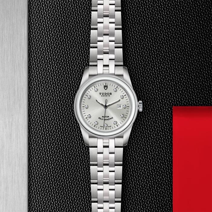 TUDOR Glamour Date
