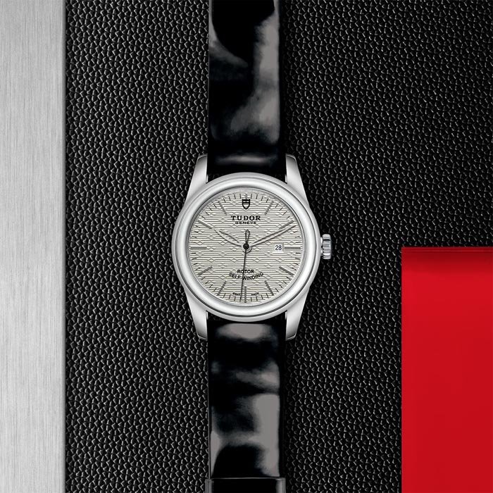 TUDOR Glamour Date