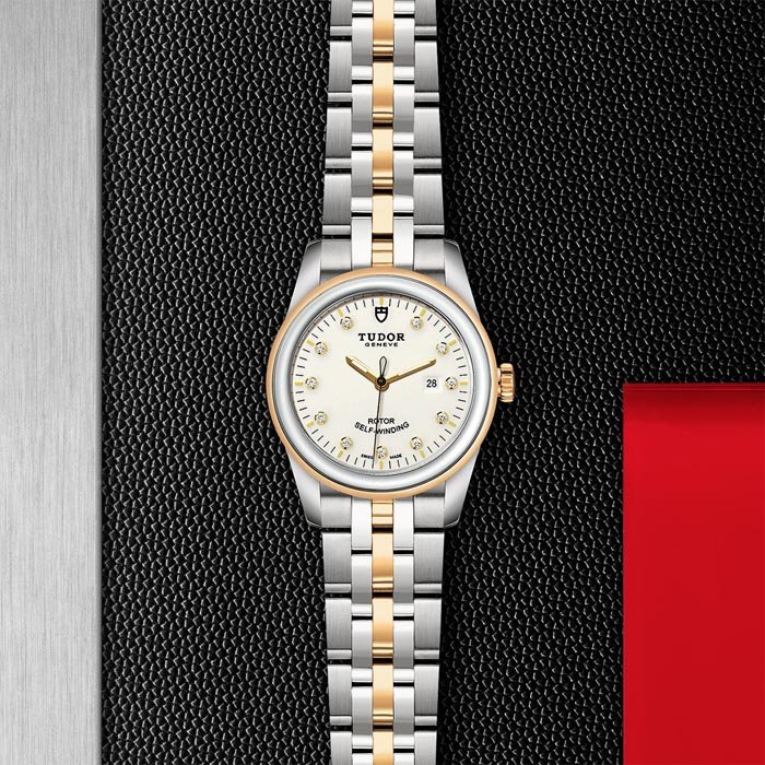 TUDOR Glamour Date