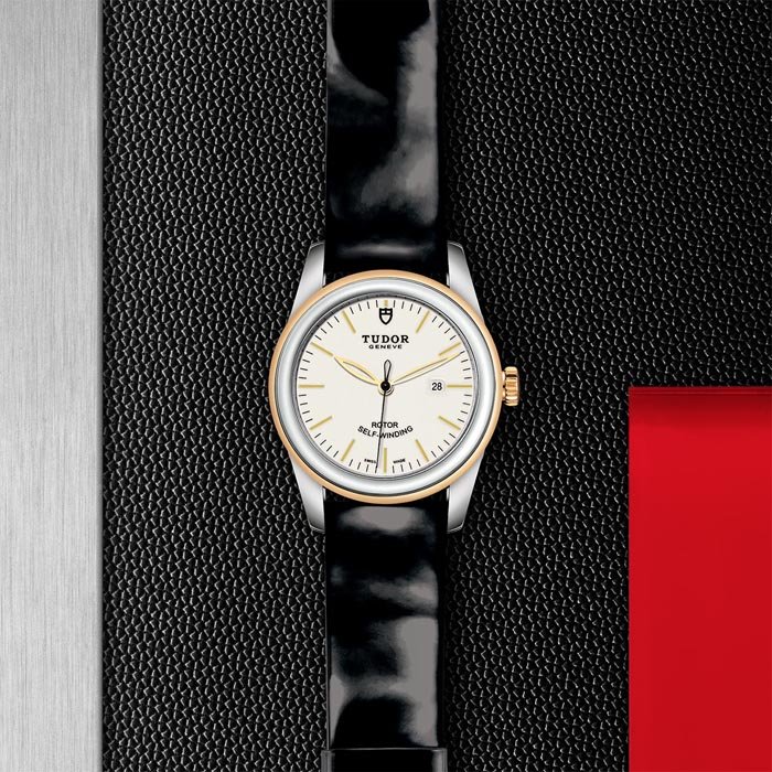 TUDOR Glamour Date