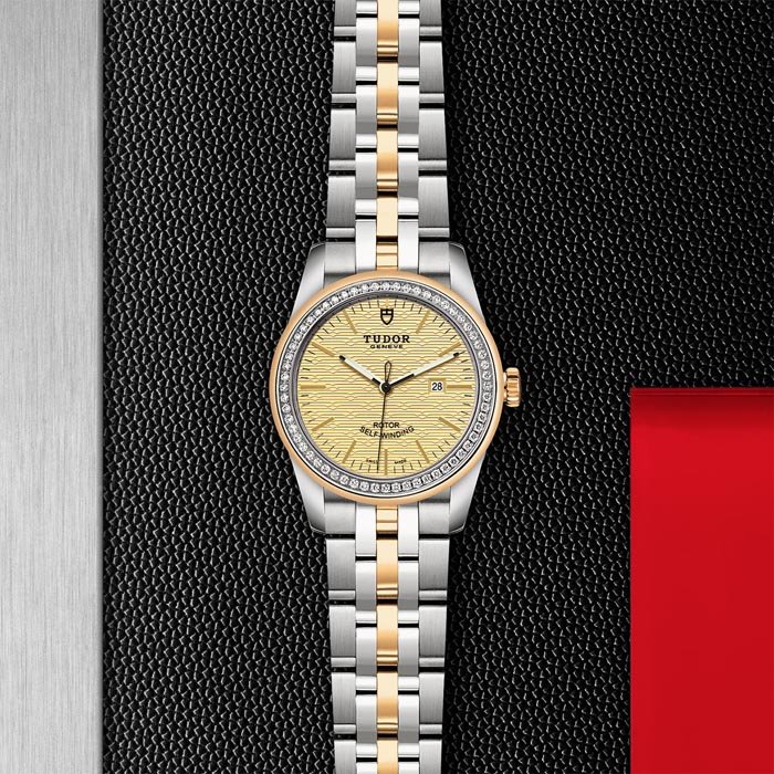TUDOR Glamour Date