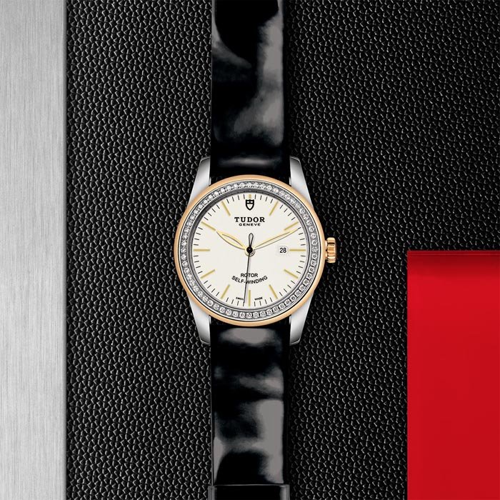 TUDOR Glamour Date
