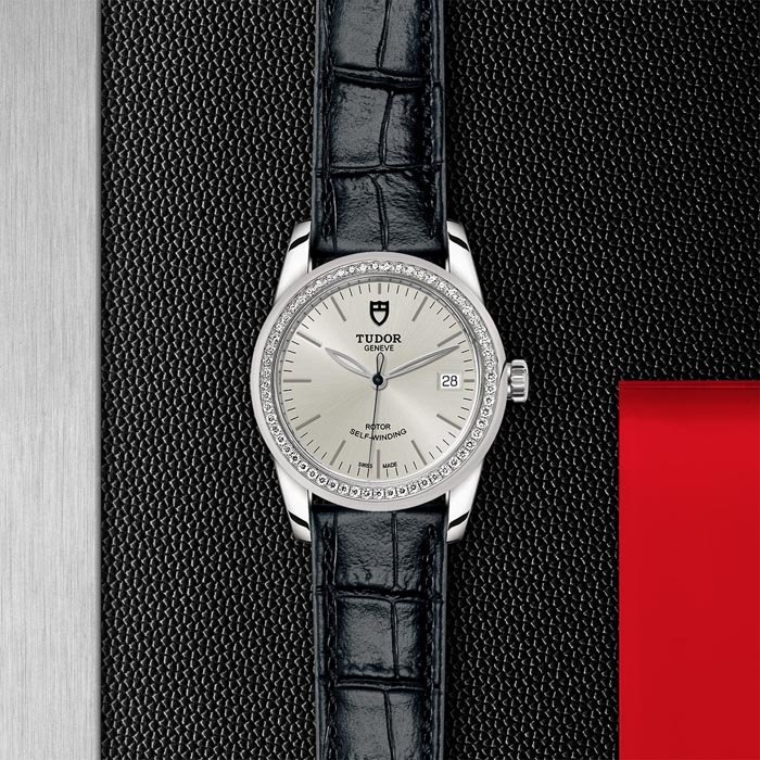TUDOR Glamour Date