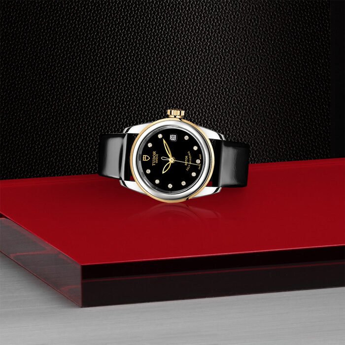 TUDOR Glamour Date
