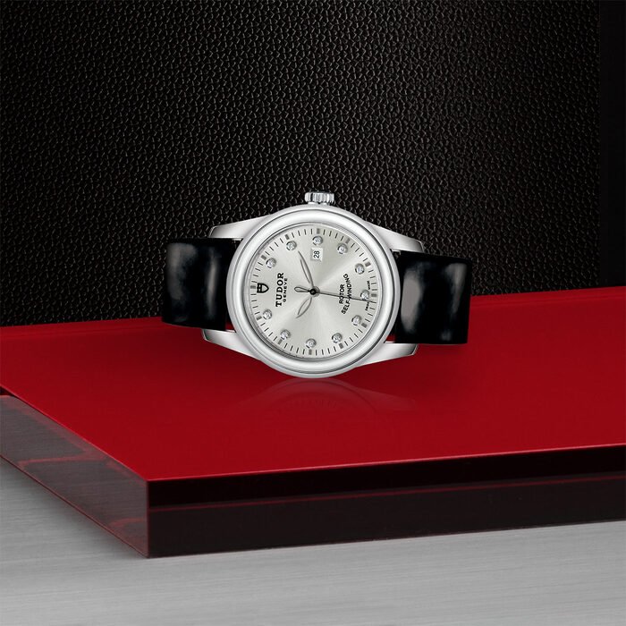 TUDOR Glamour Date