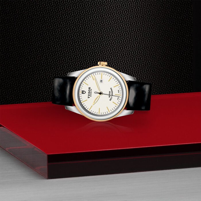 TUDOR Glamour Date