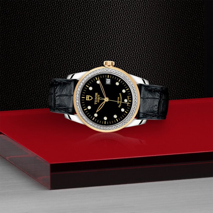 TUDOR Glamour Date