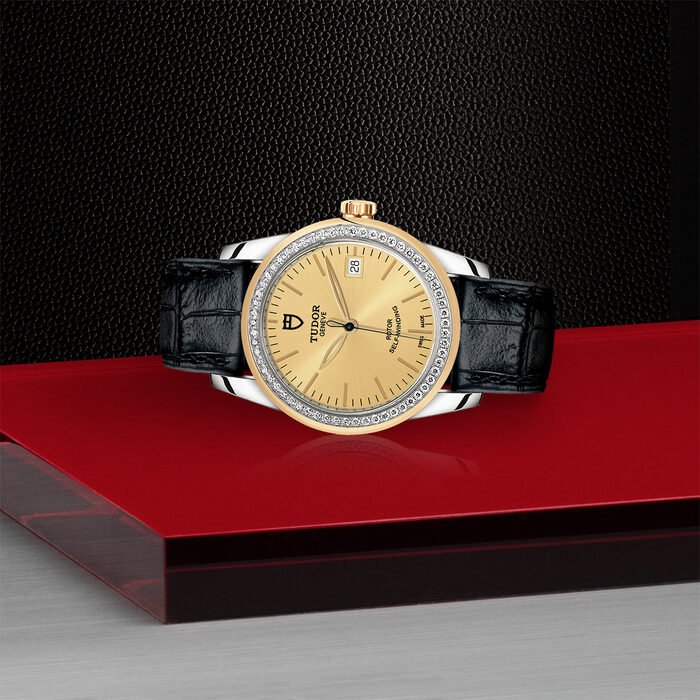 TUDOR Glamour Date