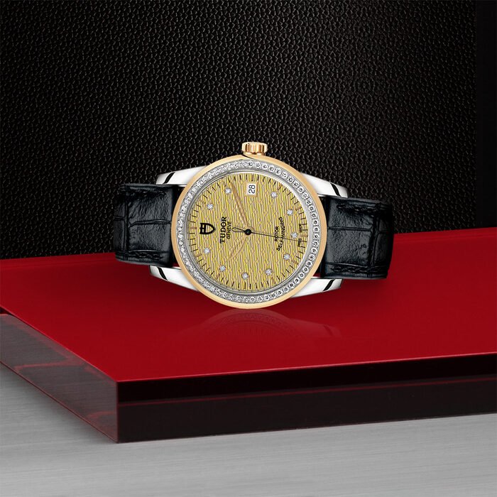 TUDOR Glamour Date