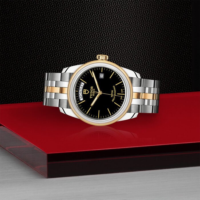 TUDOR Glamour Date+Day