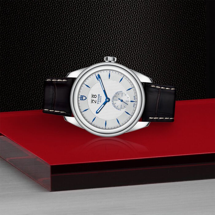 TUDOR Glamour Double Date